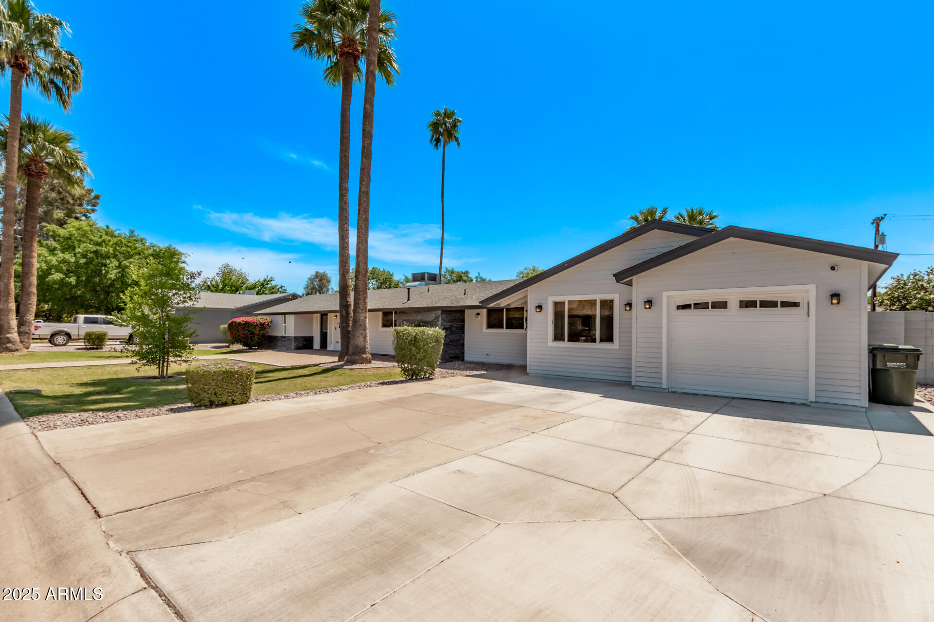 1431 E SAN JUAN Avenue