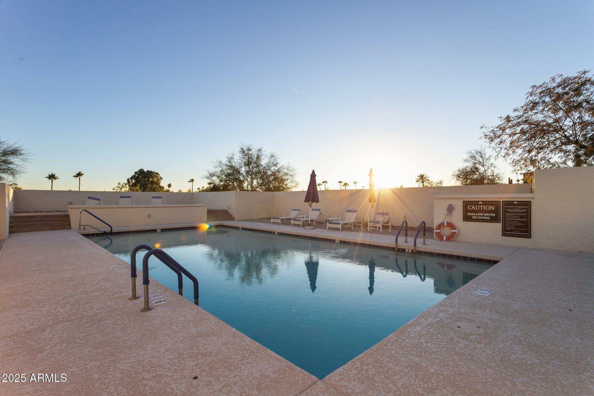 3800 E LINCOLN Drive 7