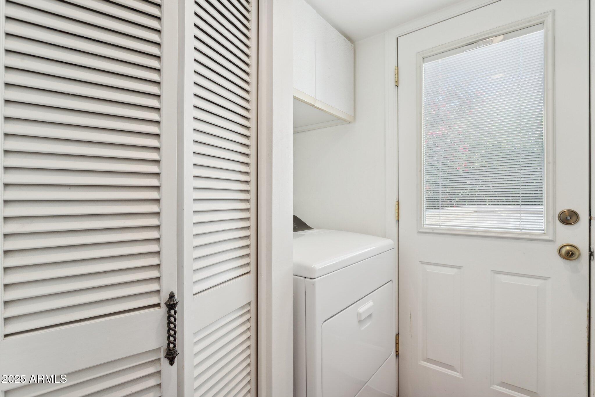 3800 E LINCOLN Drive 7