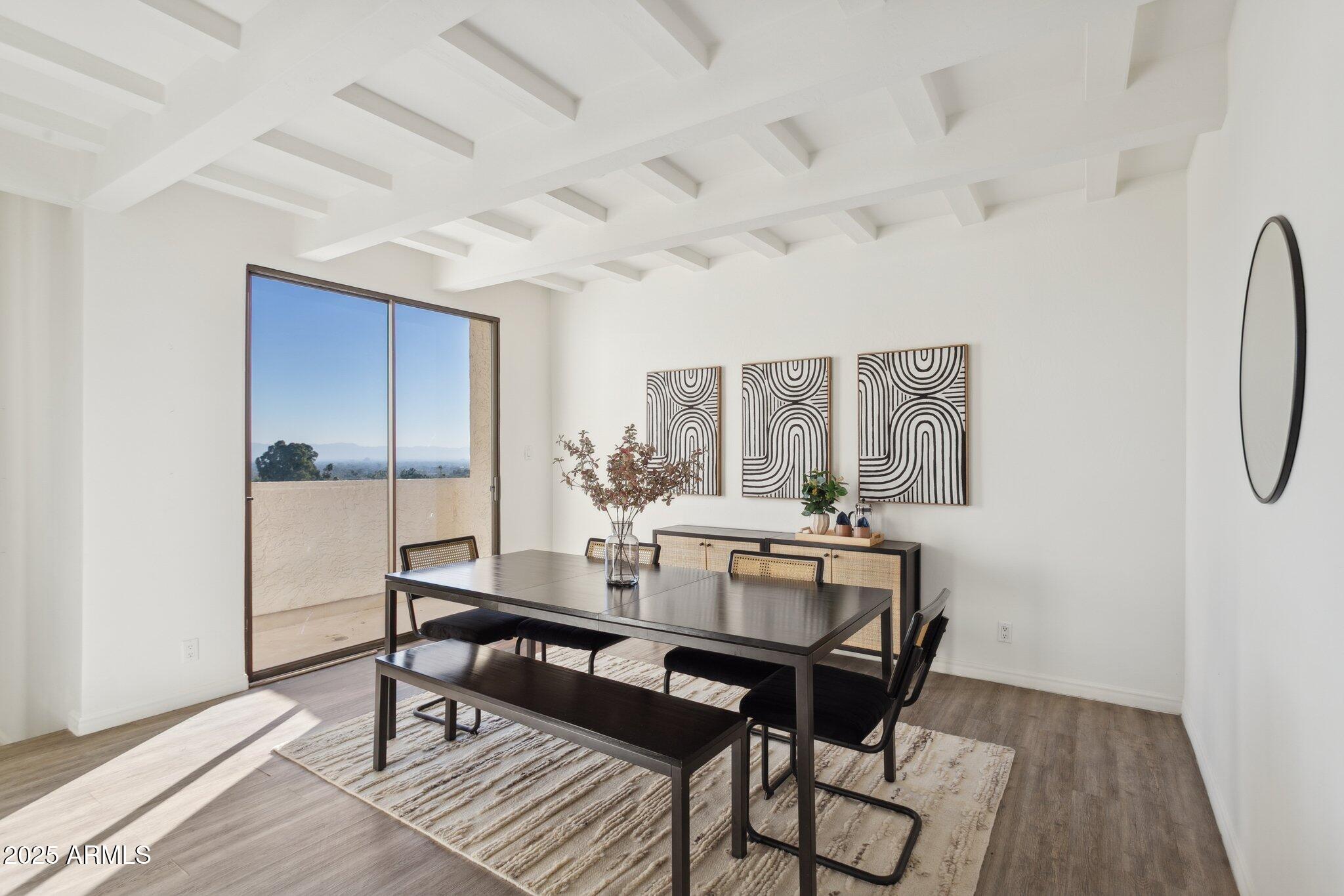 3800 E LINCOLN Drive 7