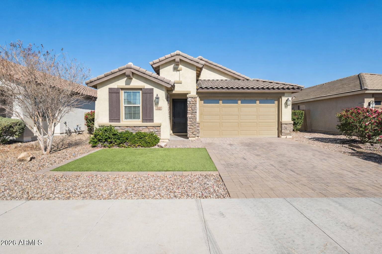 2820 W Havasu Drive