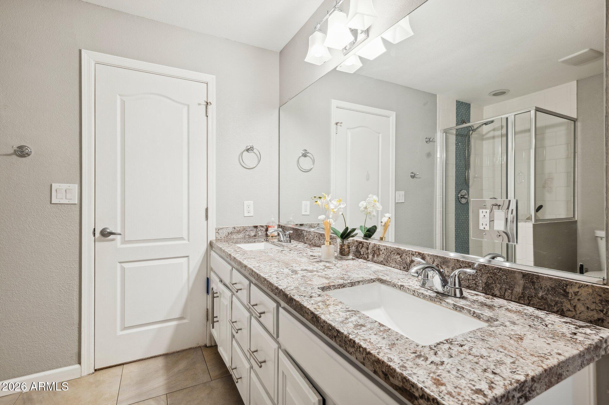 702 W Why Worry Lane