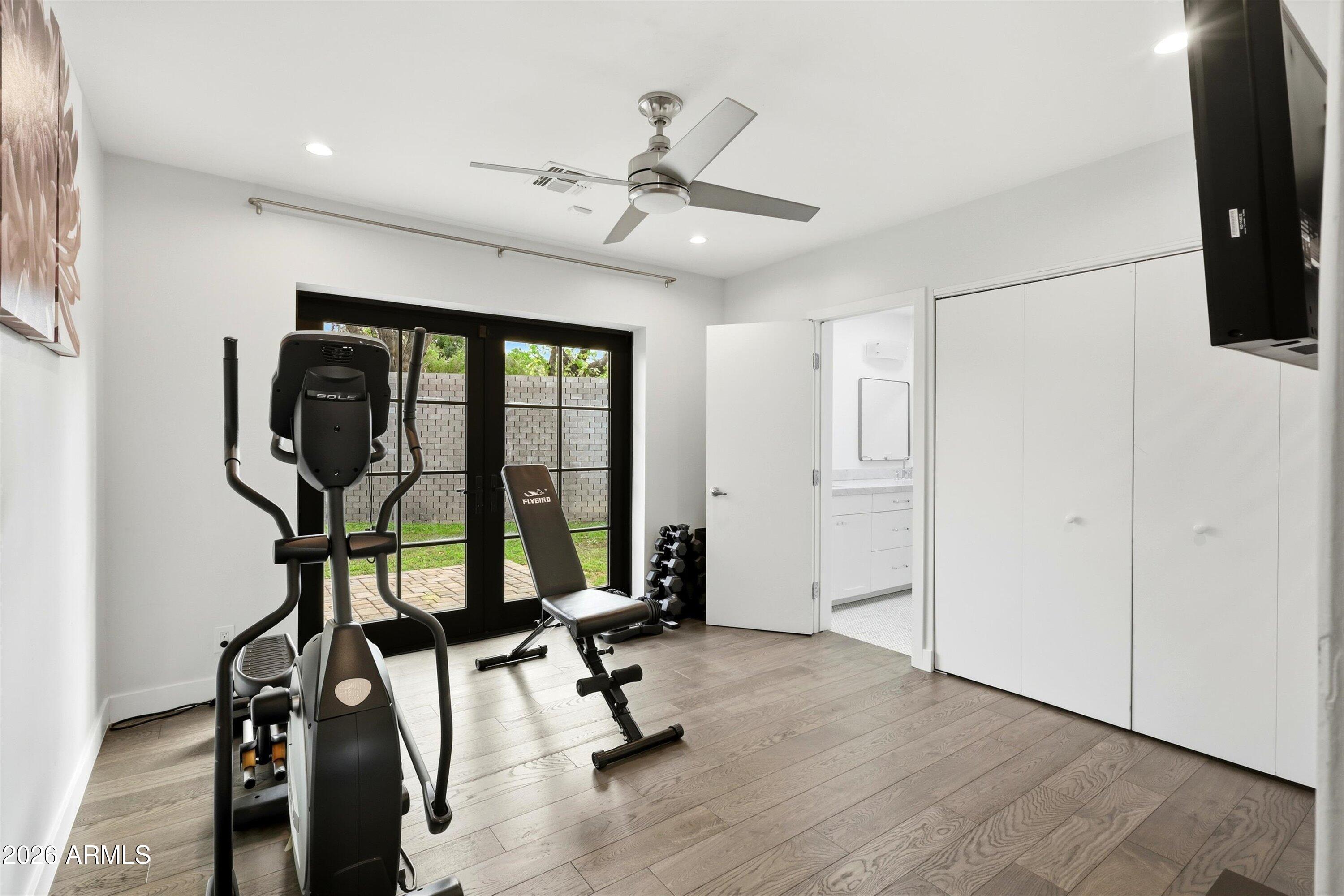 540 W SOLANO Drive