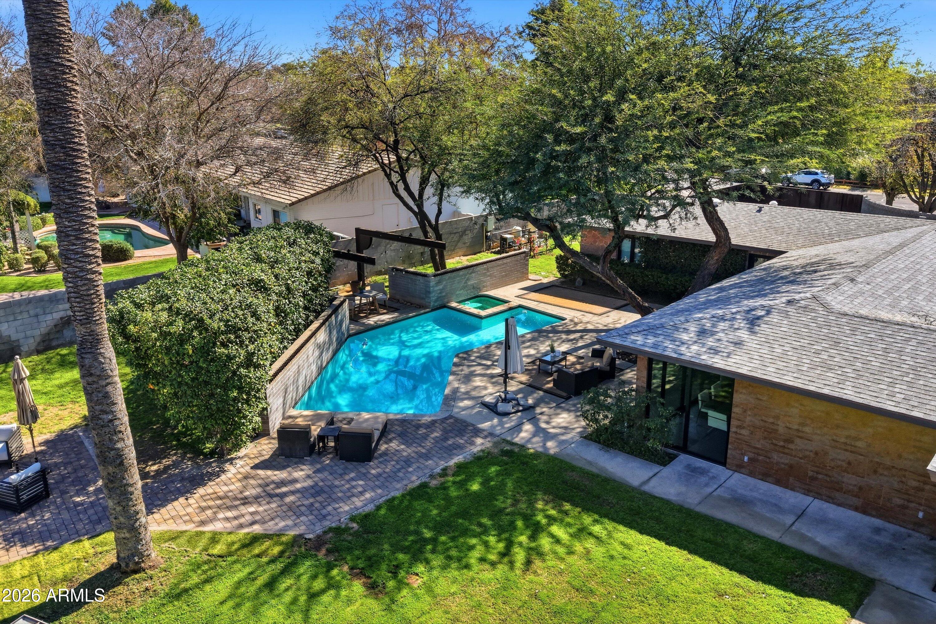 540 W SOLANO Drive
