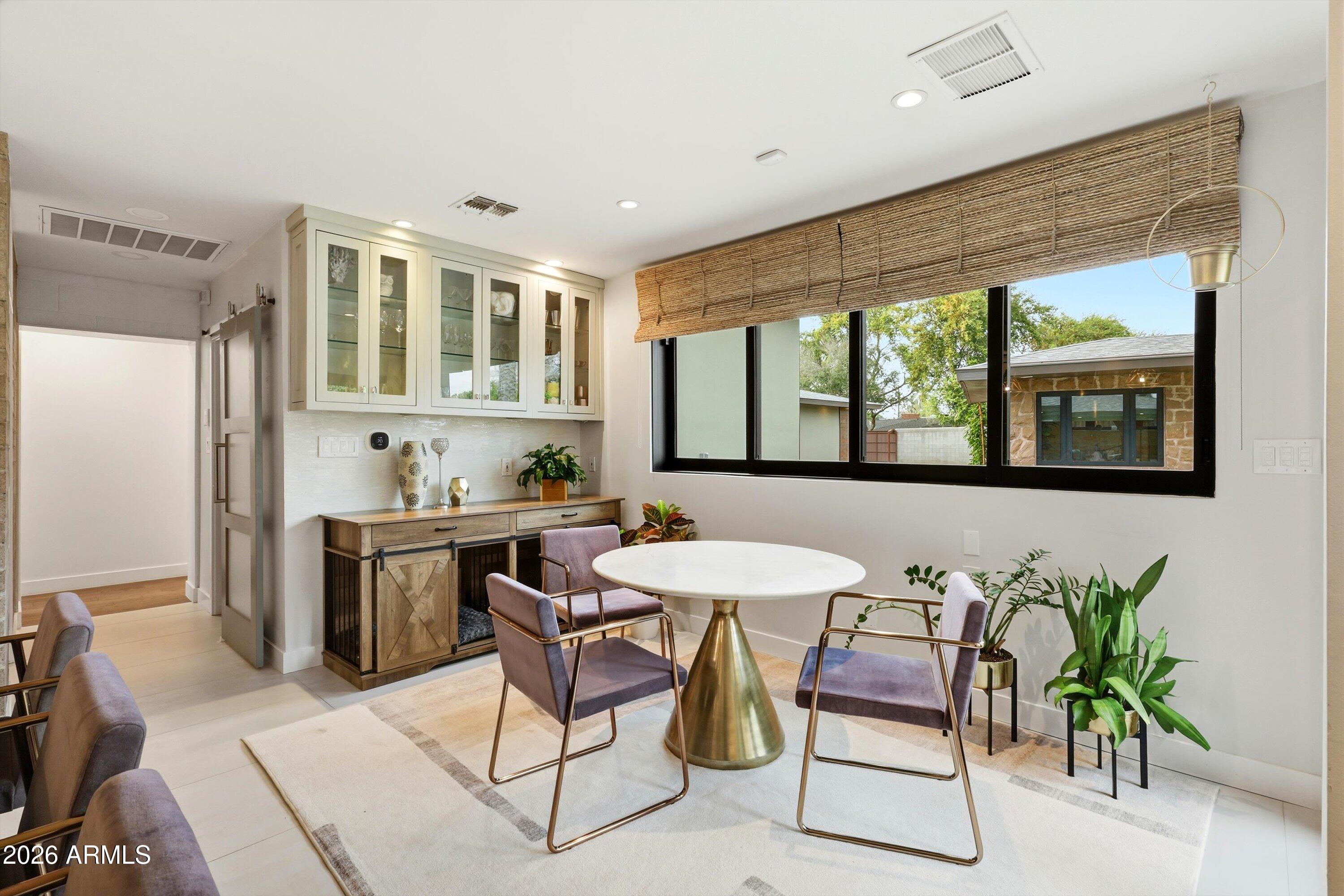 540 W SOLANO Drive