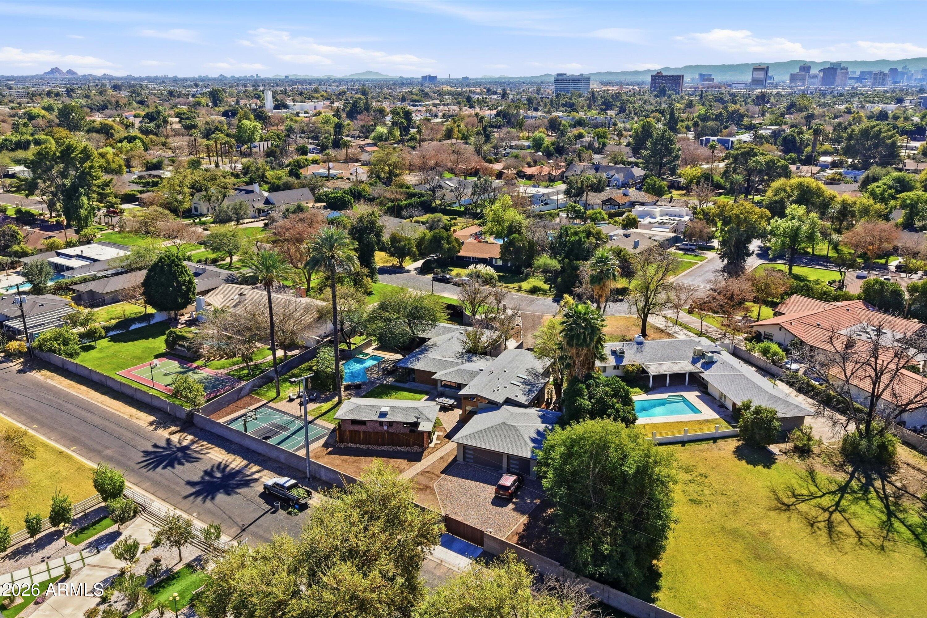 540 W SOLANO Drive