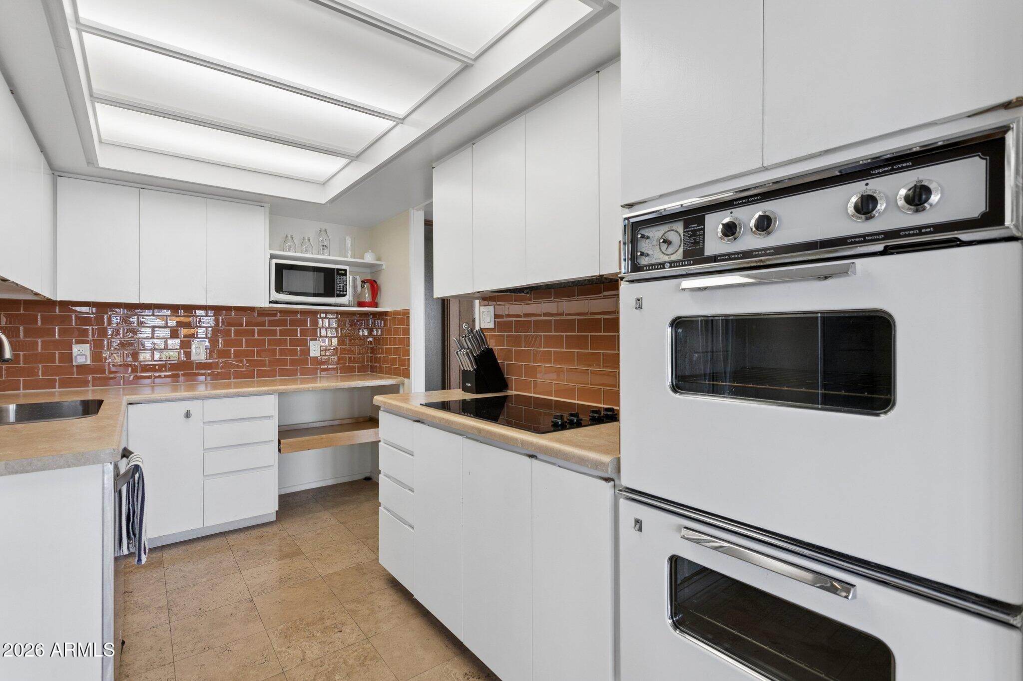 2323 N CENTRAL Avenue 205