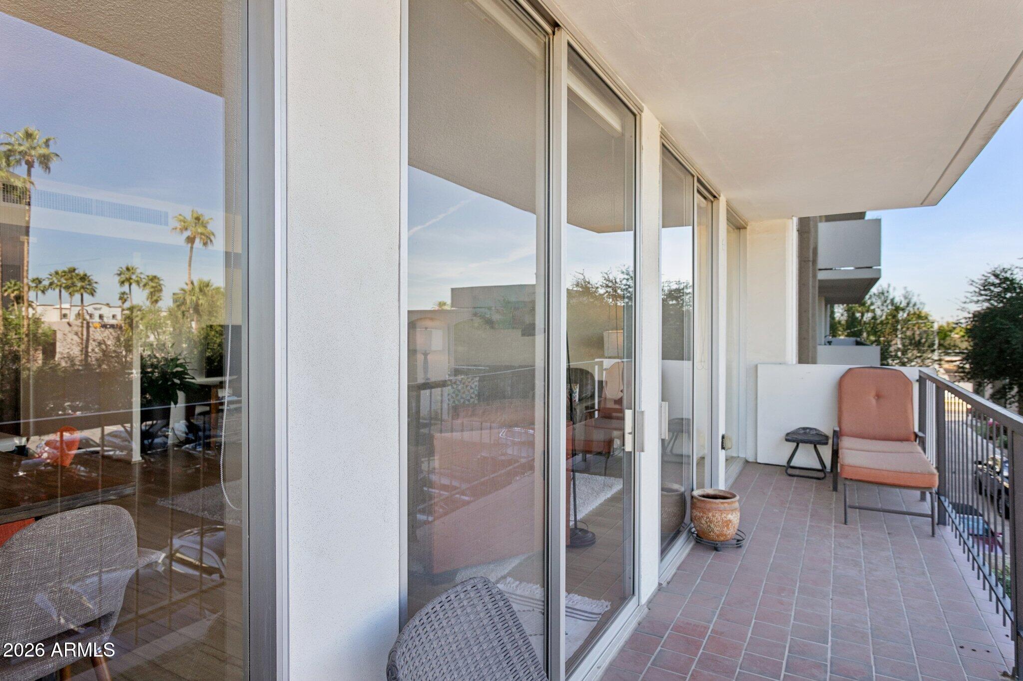 2323 N CENTRAL Avenue 205