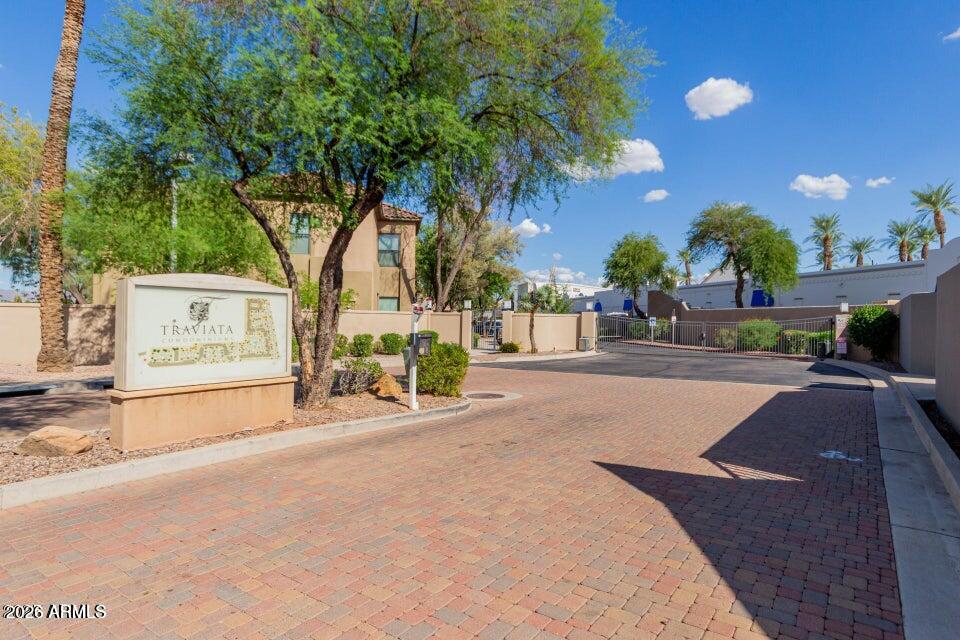 7027 N SCOTTSDALE Road 250