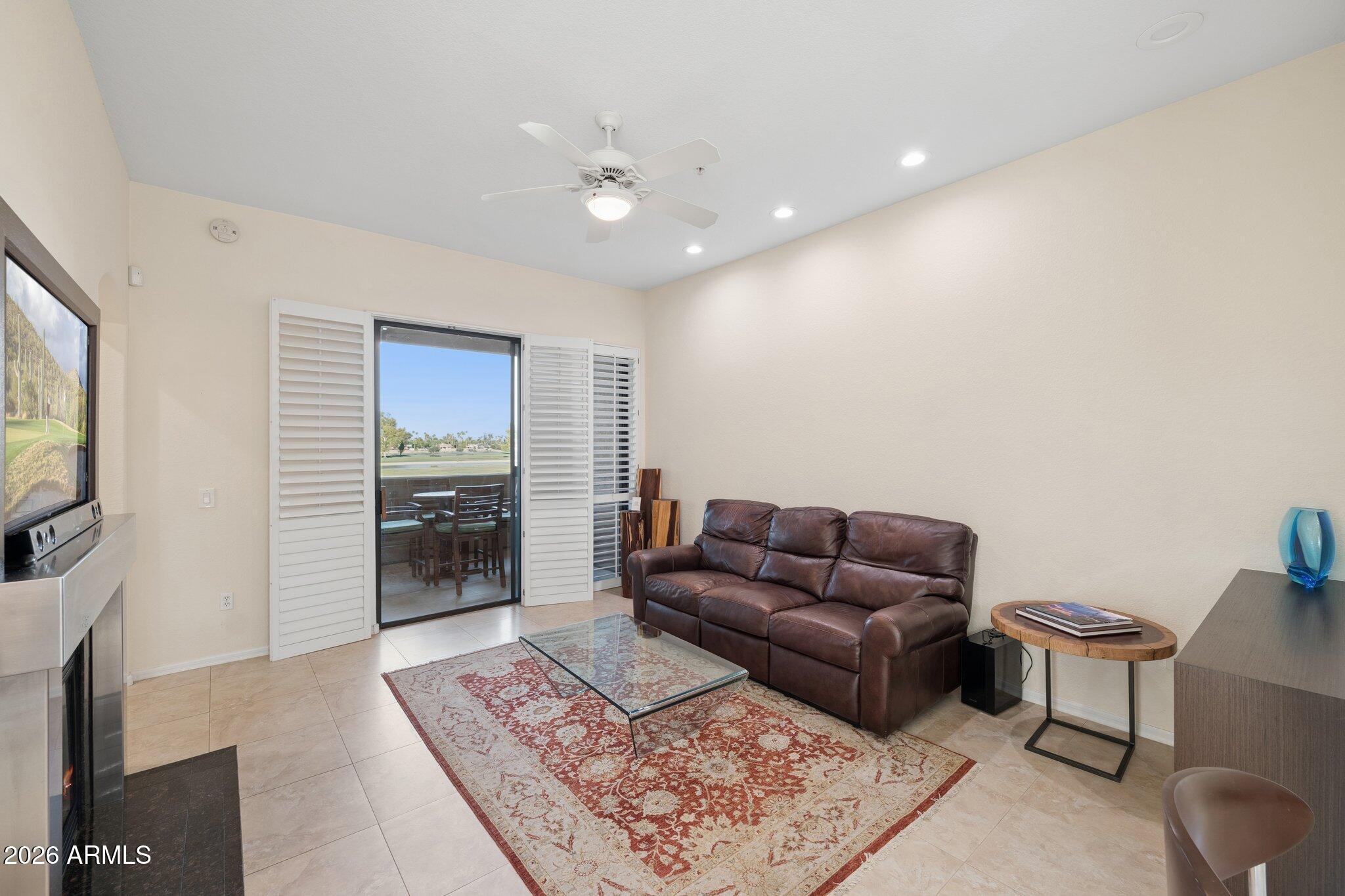 7027 N SCOTTSDALE Road 250