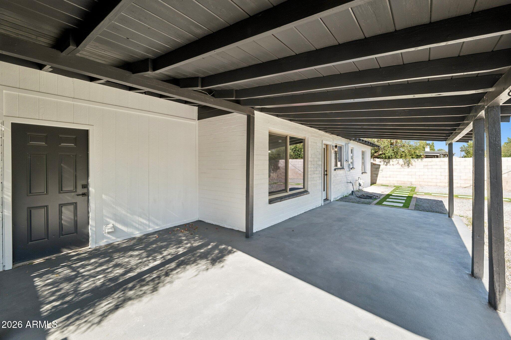 1215 W Hazelwood Street