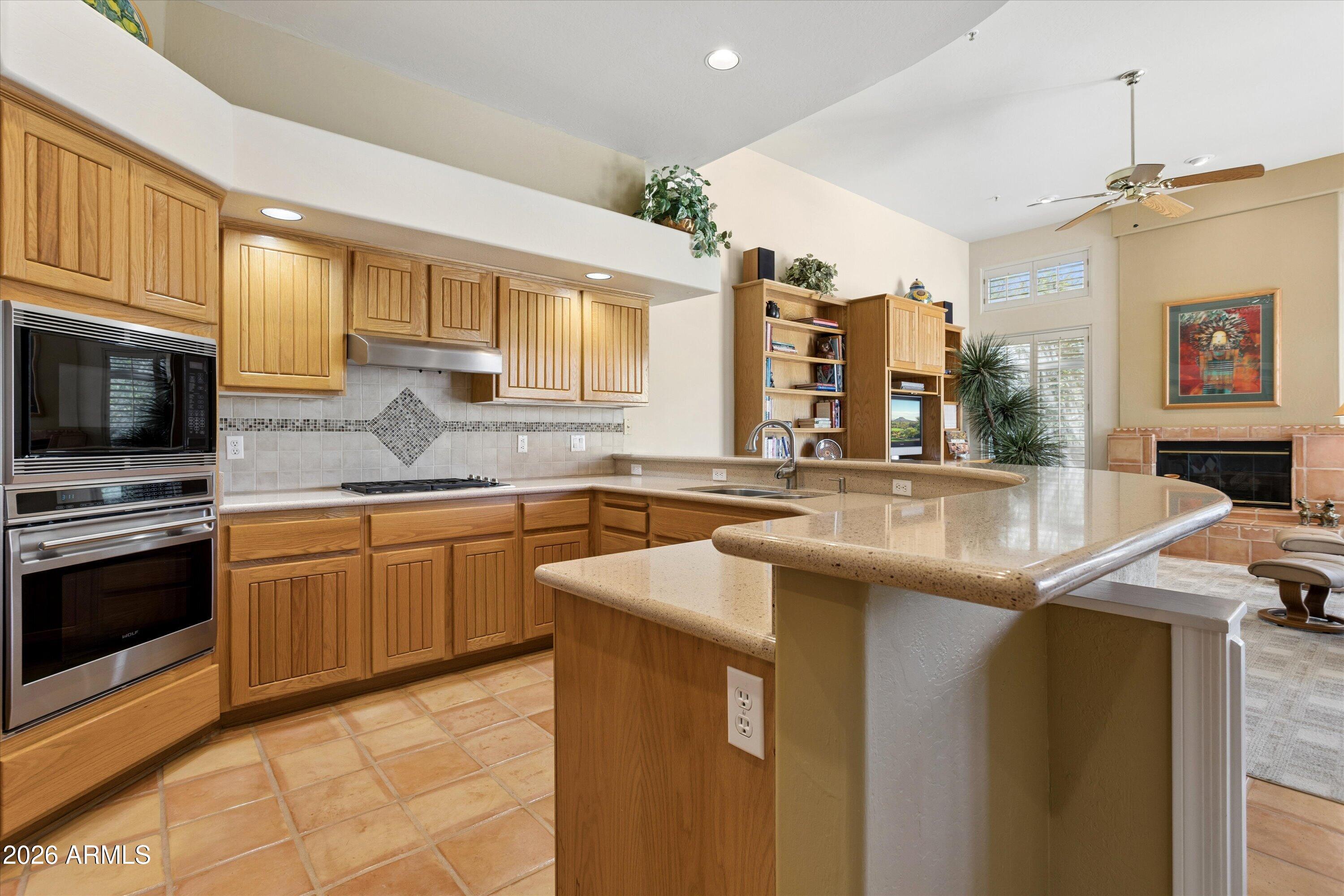 9140 N 115th Place