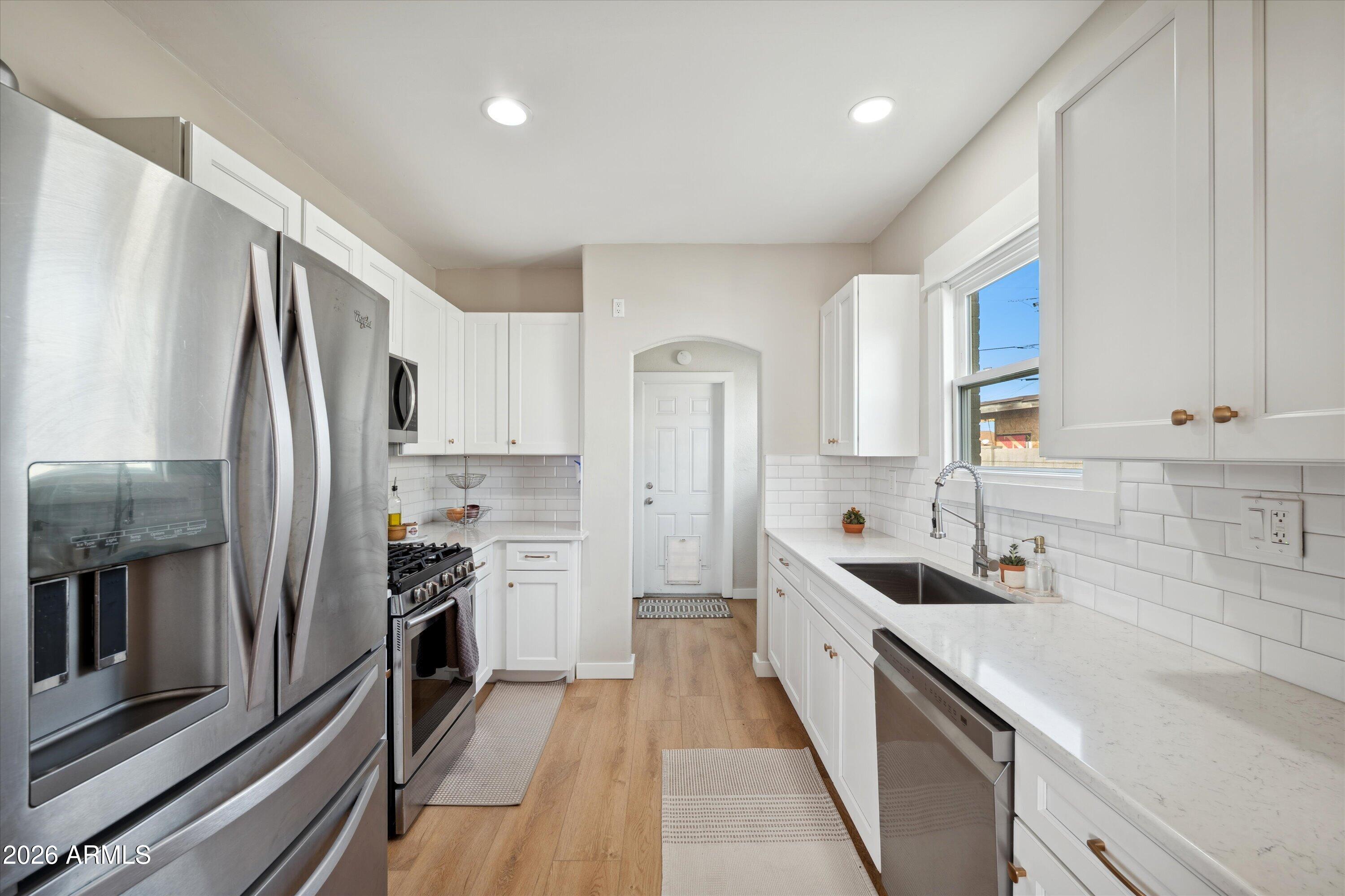 2218 N 21ST Place