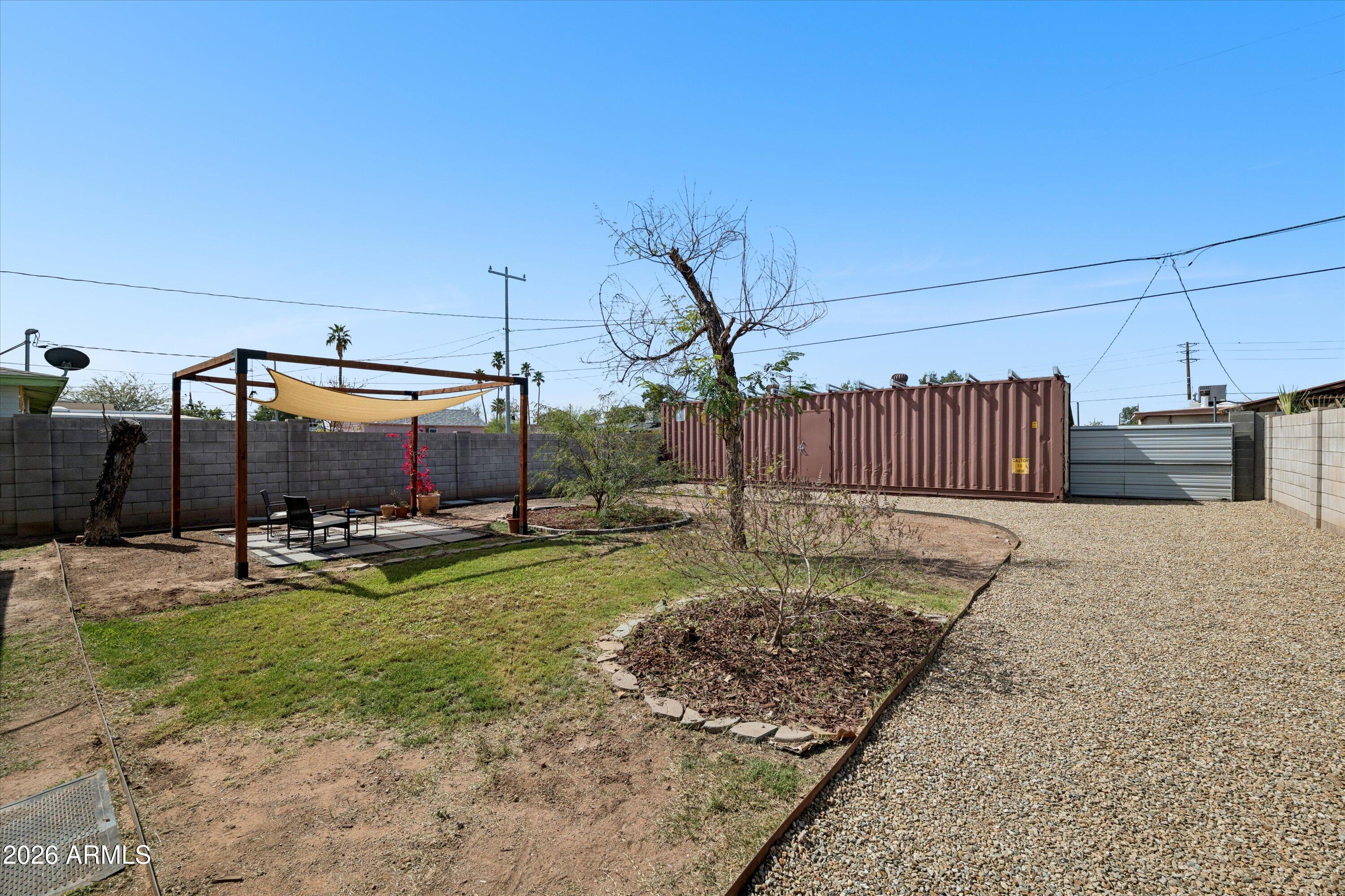 2218 N 21ST Place