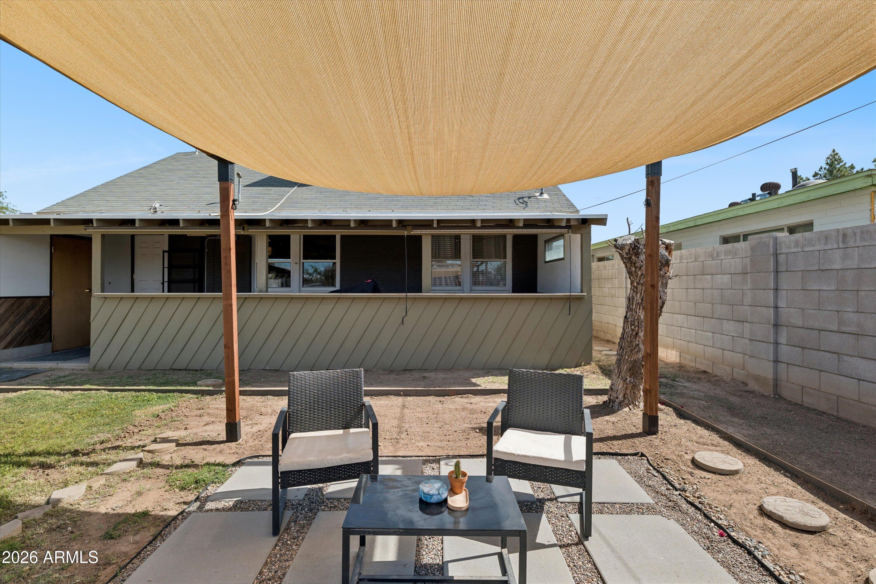 2218 N 21ST Place