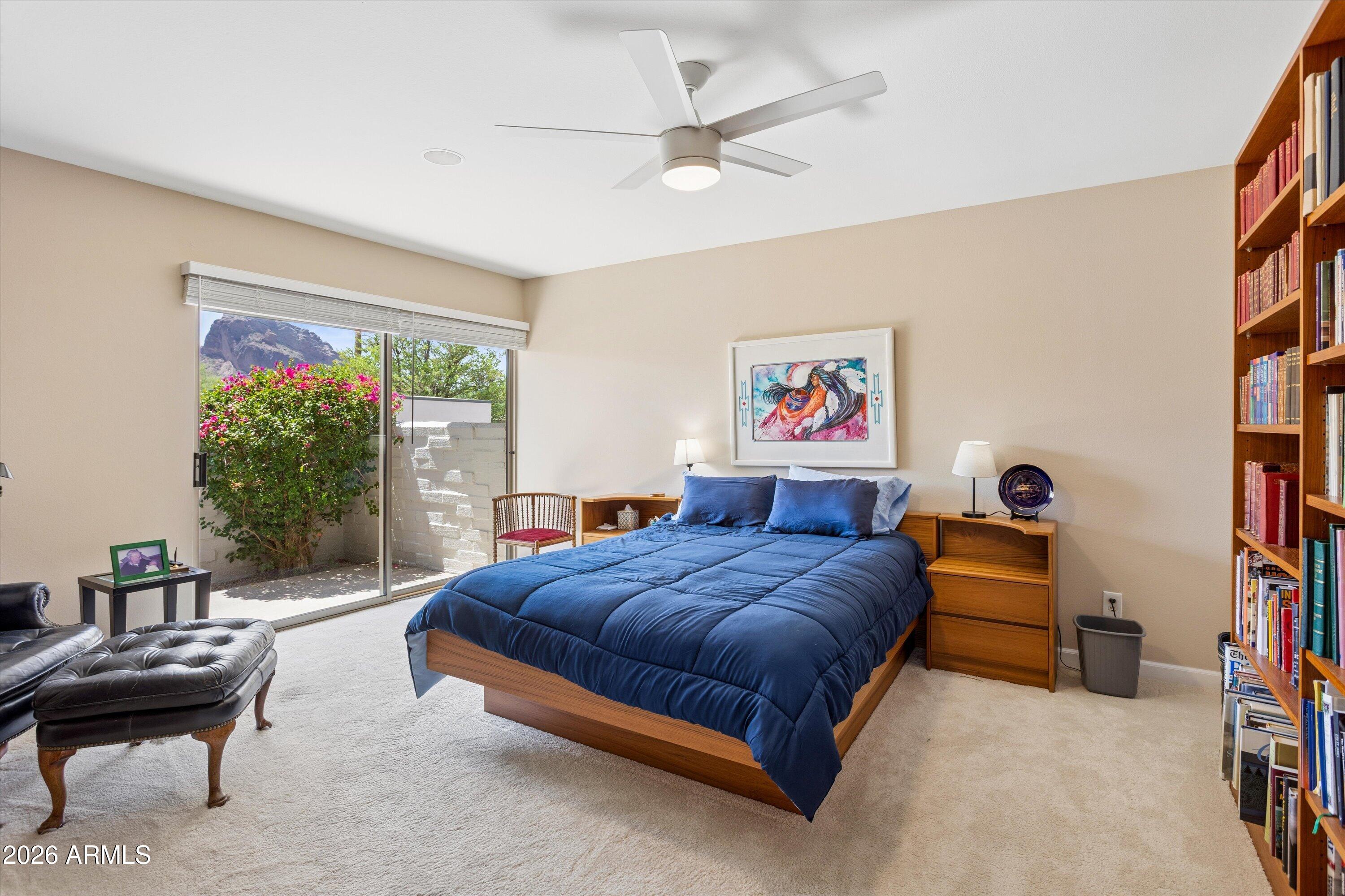 5434 E LINCOLN Drive 33