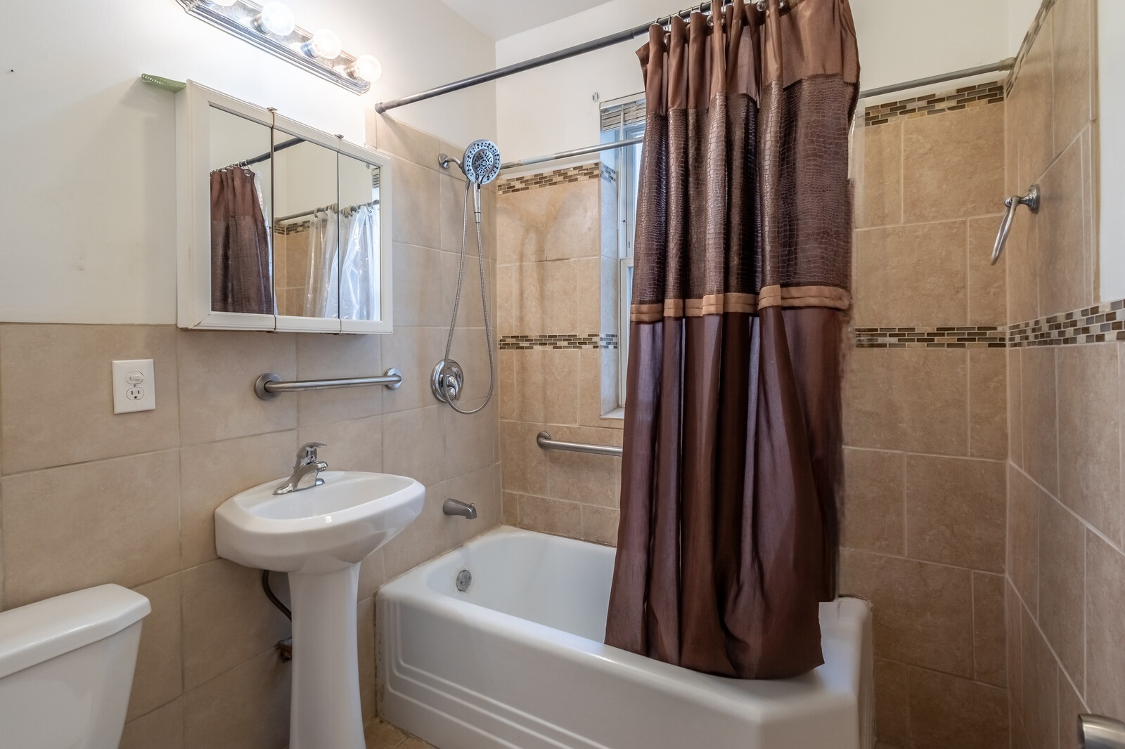 5513 W Van Buren Street