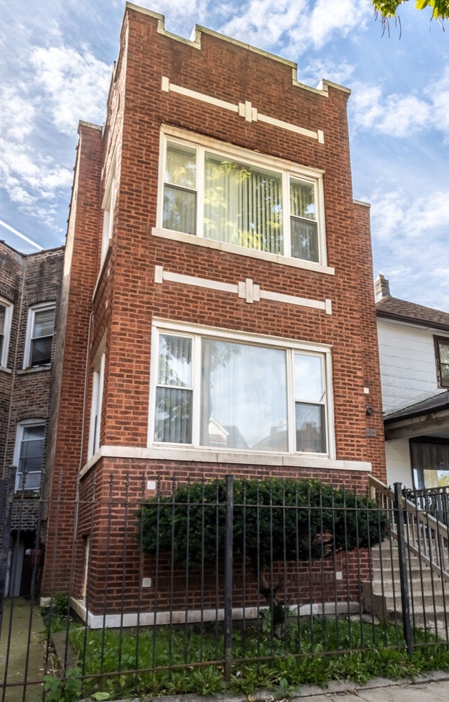 5513 W Van Buren Street