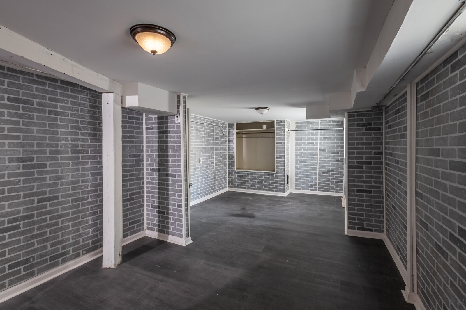 5513 W Van Buren Street