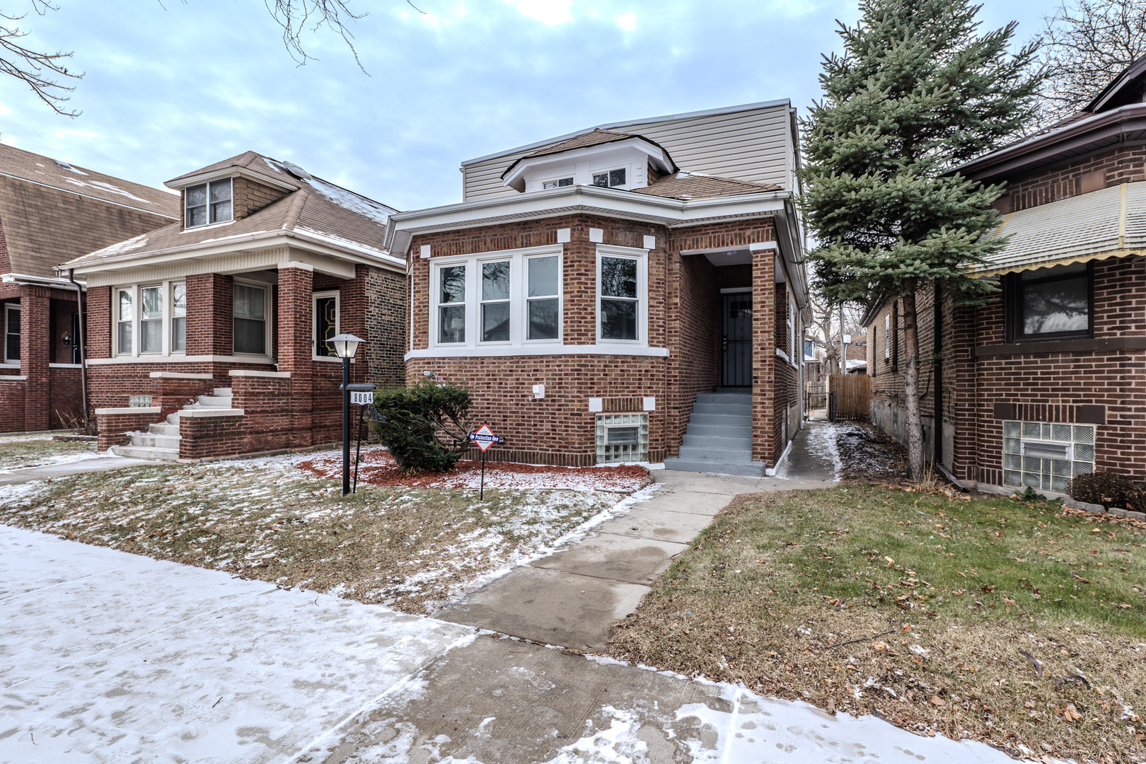 8004 S Dante Avenue