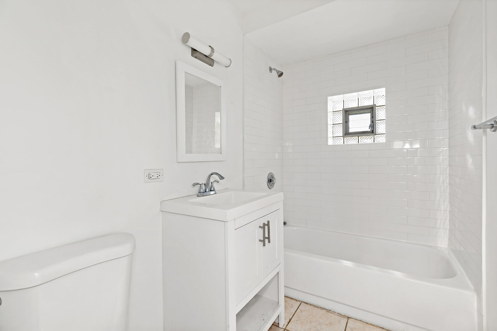 6104 S Dorchester Avenue Unit: 2S