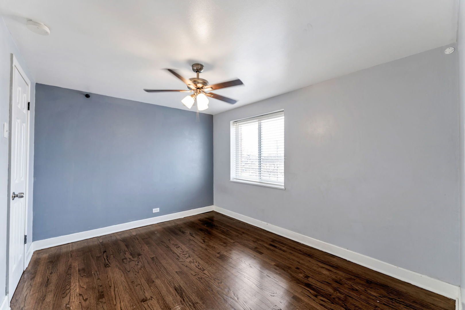3142 S 54th Court