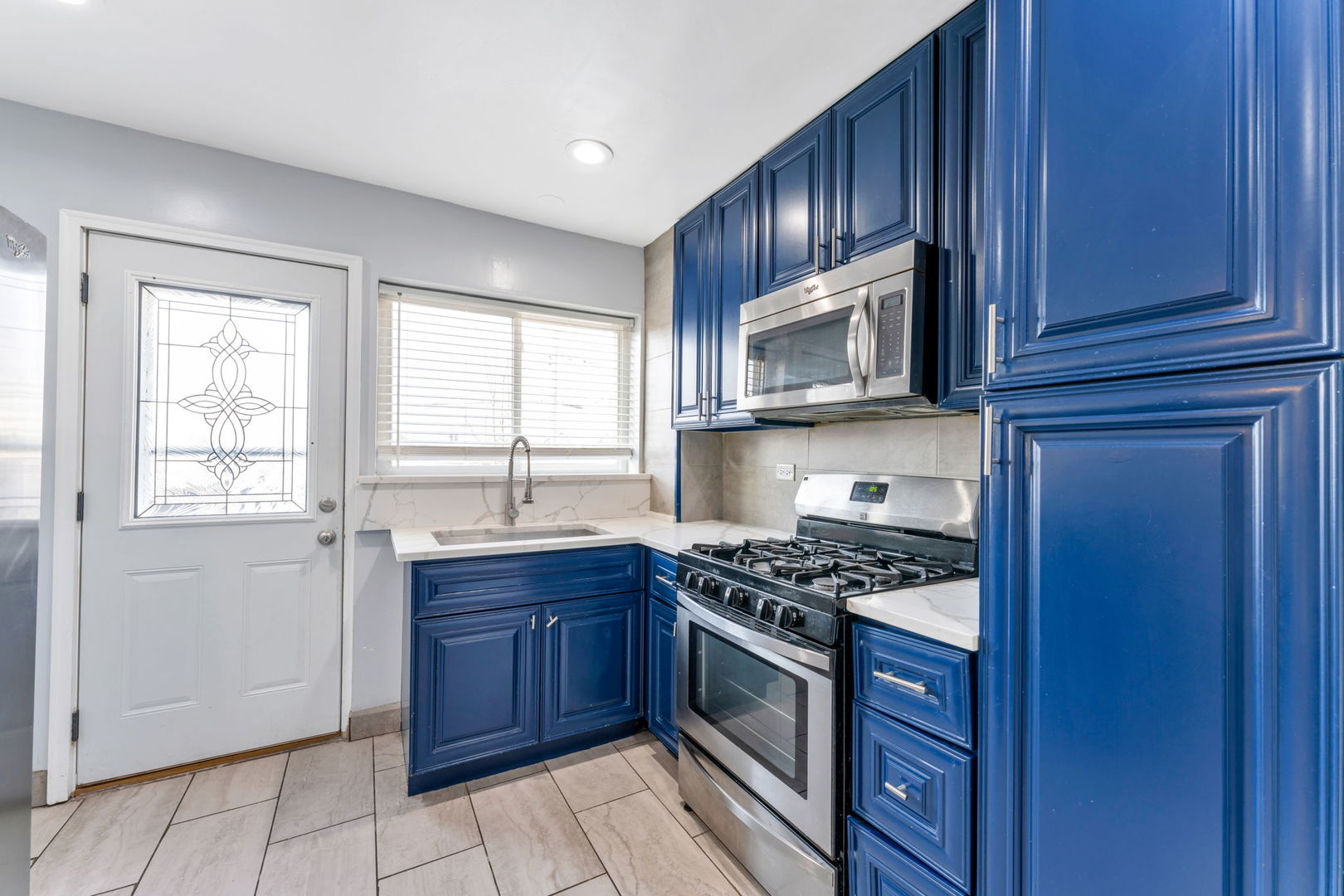 3142 S 54th Court