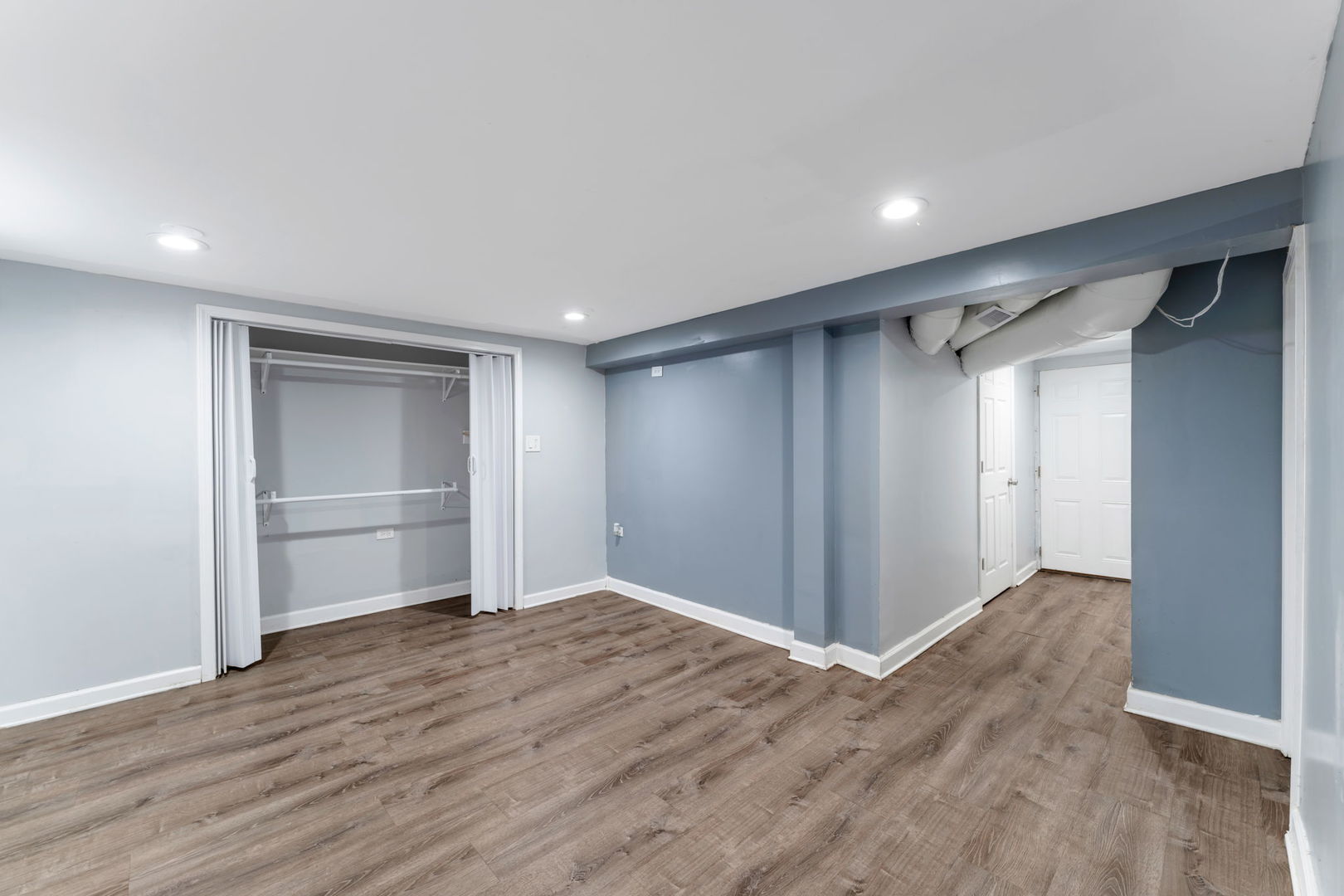3142 S 54th Court