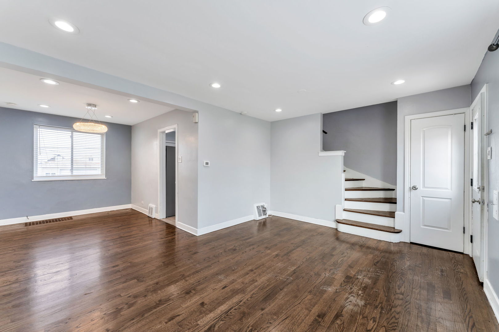 3142 S 54th Court