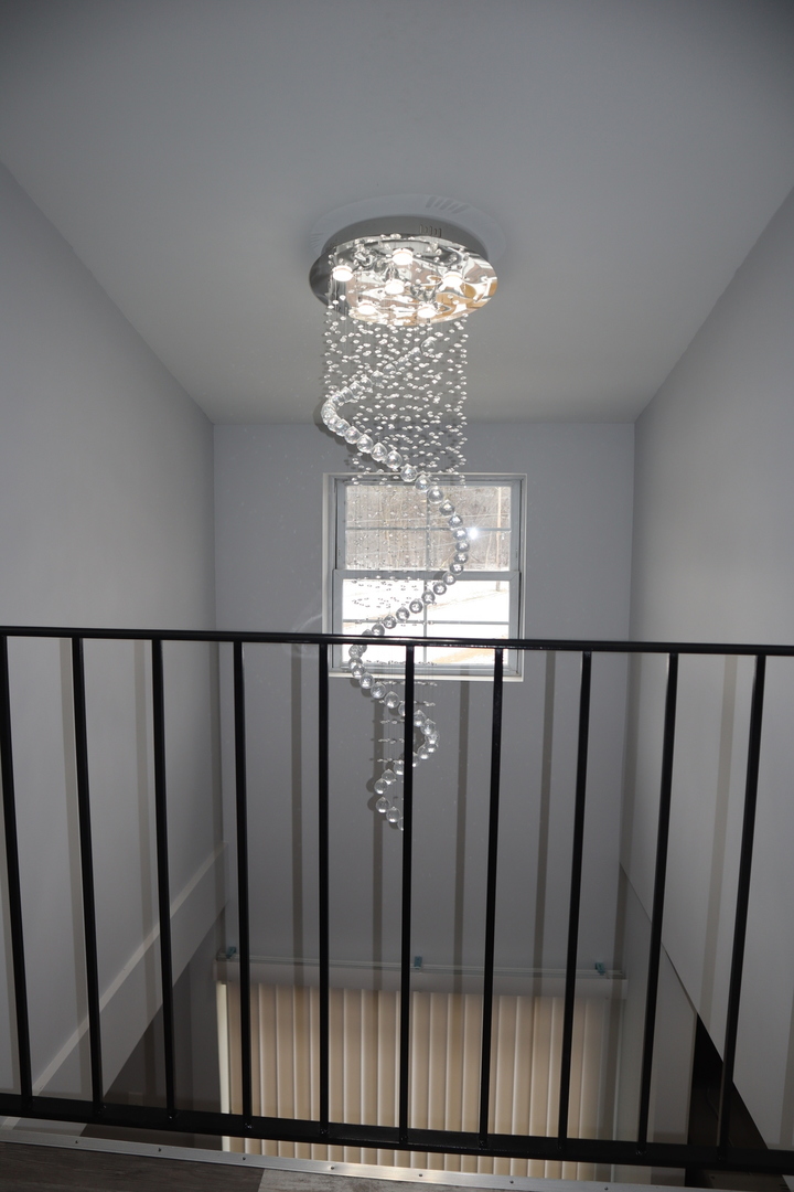 210 W 16th Place