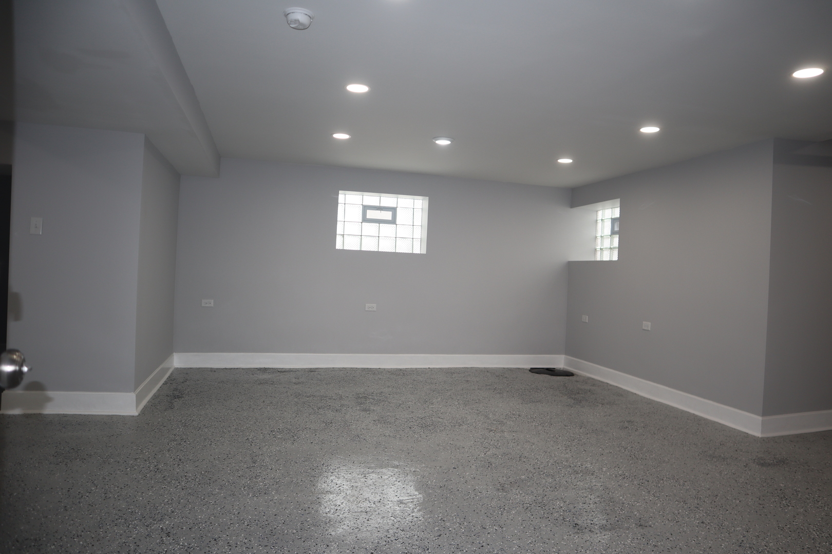 210 W 16th Place