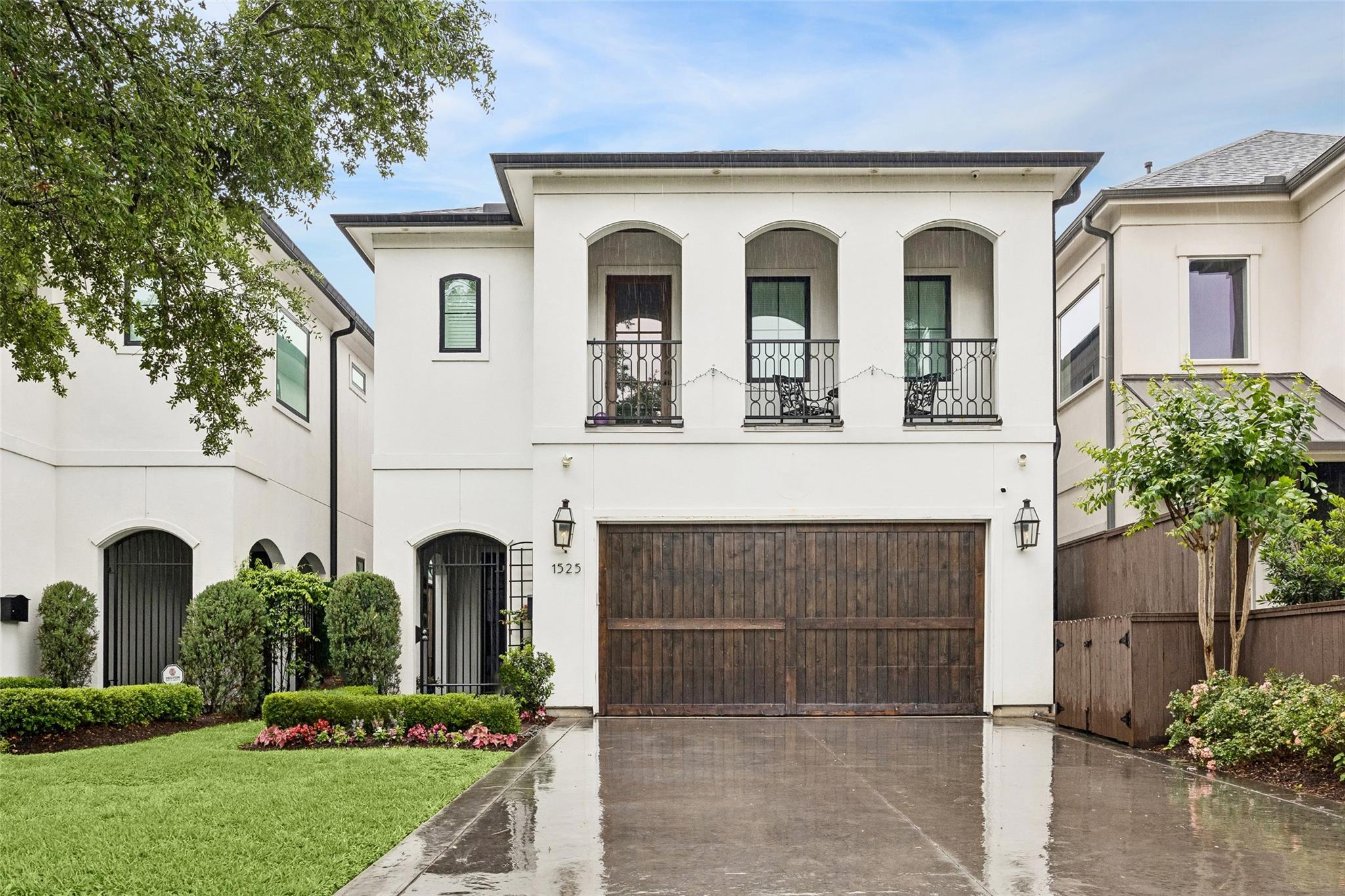 1525 Early Lane