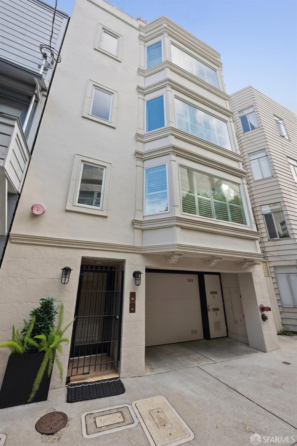 3 Dawson Place