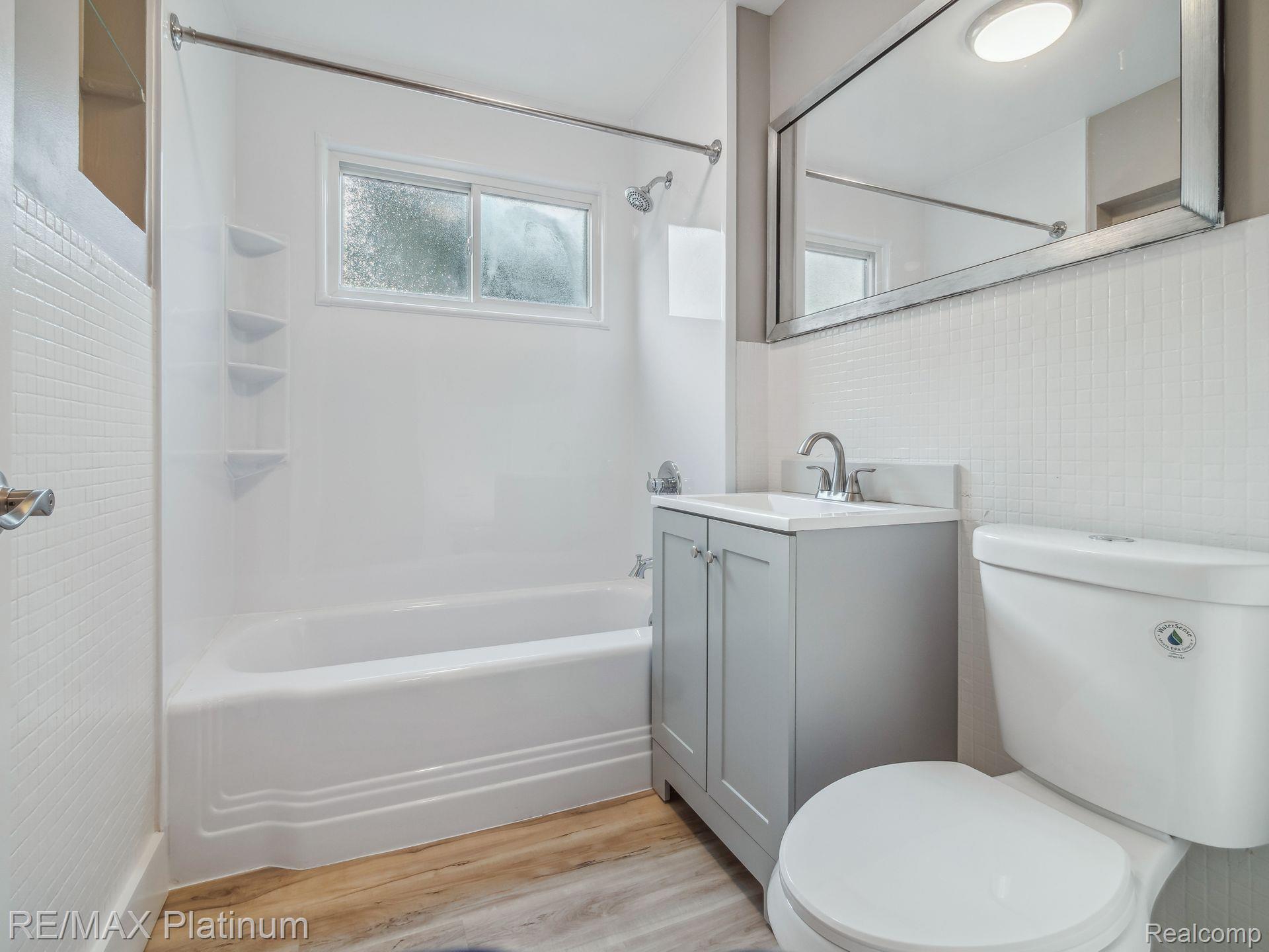 26617 CRYSTAL Avenue