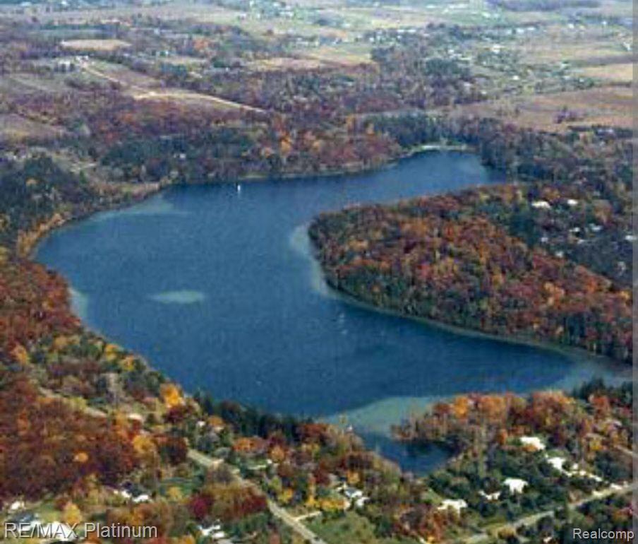 891 BLUE HERON Drive