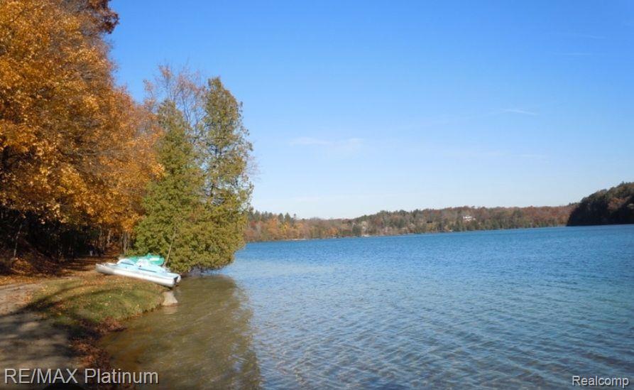 891 BLUE HERON Drive