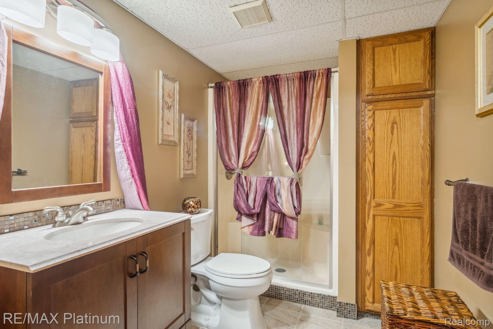 891 BLUE HERON Drive