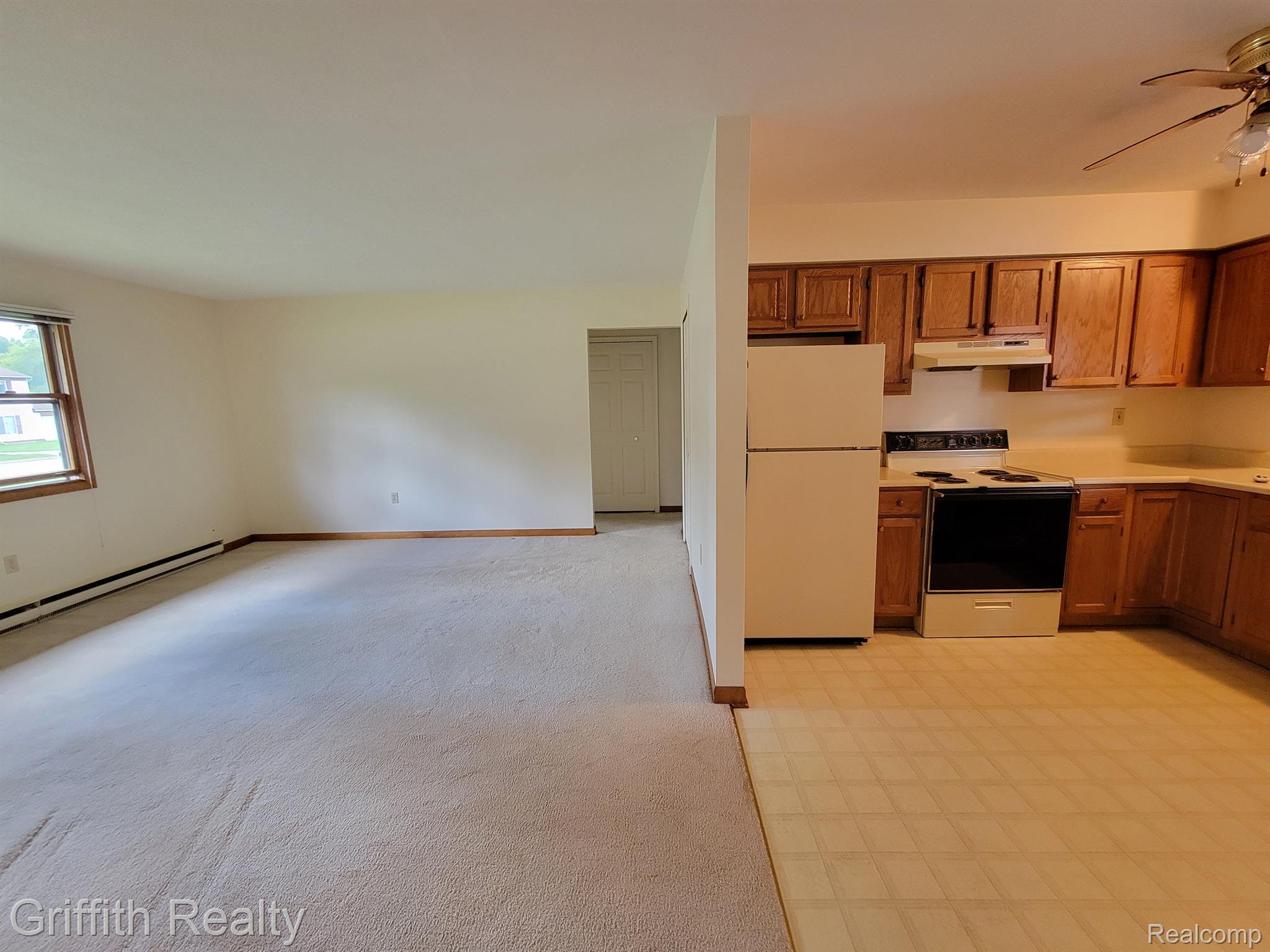 400 and 402 GARDEN Lane