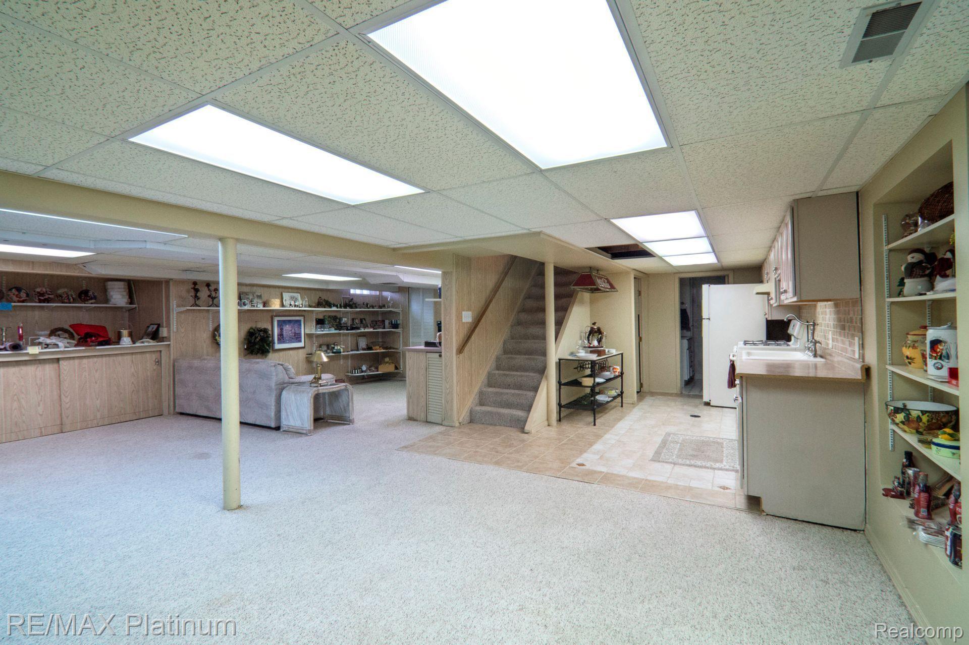 14001 HILLCREST Street