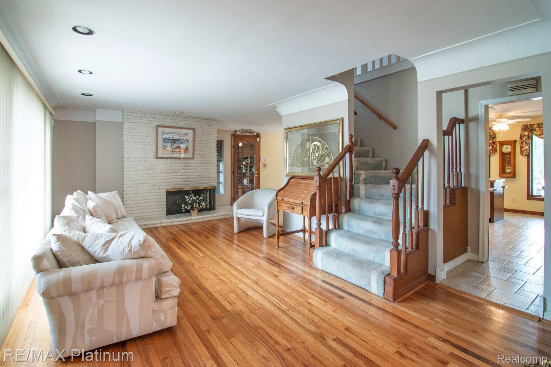 14001 HILLCREST Street