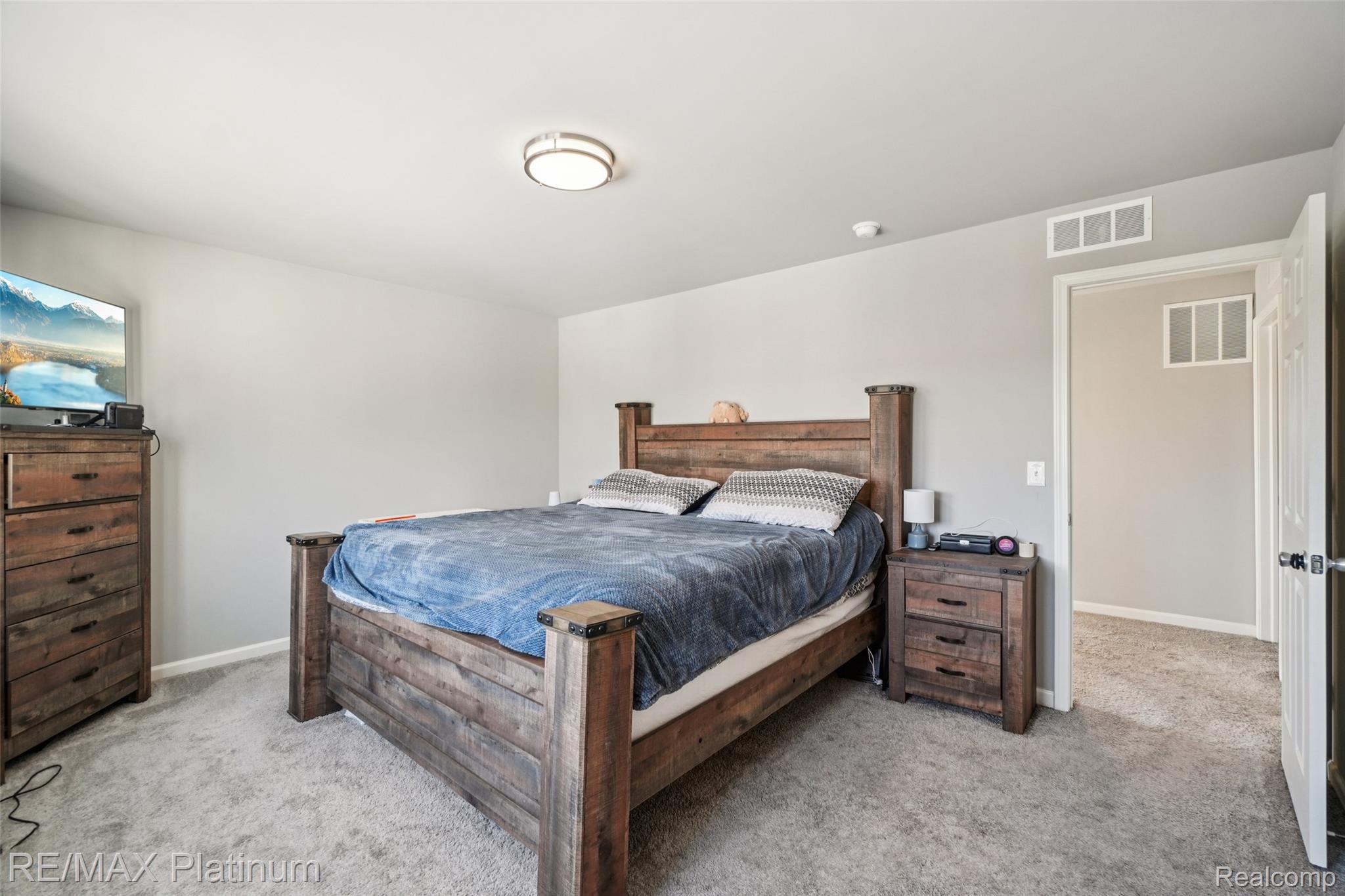 2840 Sycamore River Drive