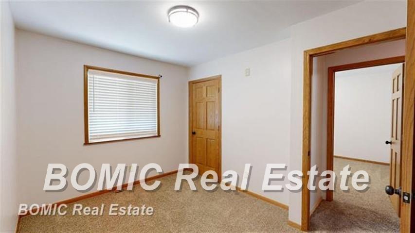 2222 Rose Island Road