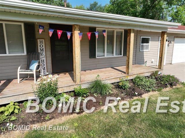 2222 Rose Island Road