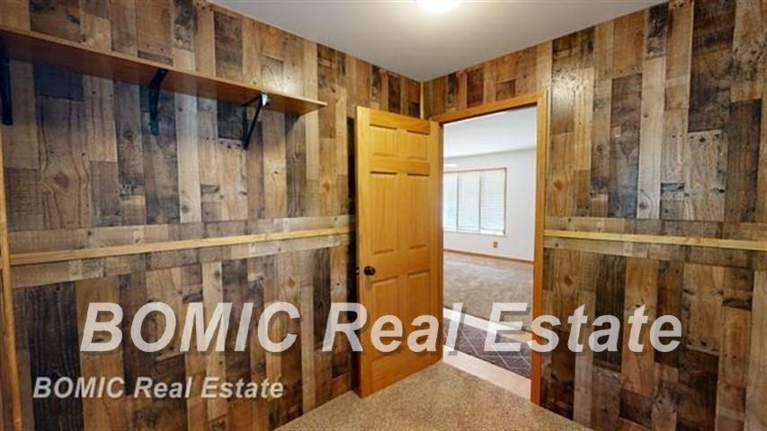 2222 Rose Island Road