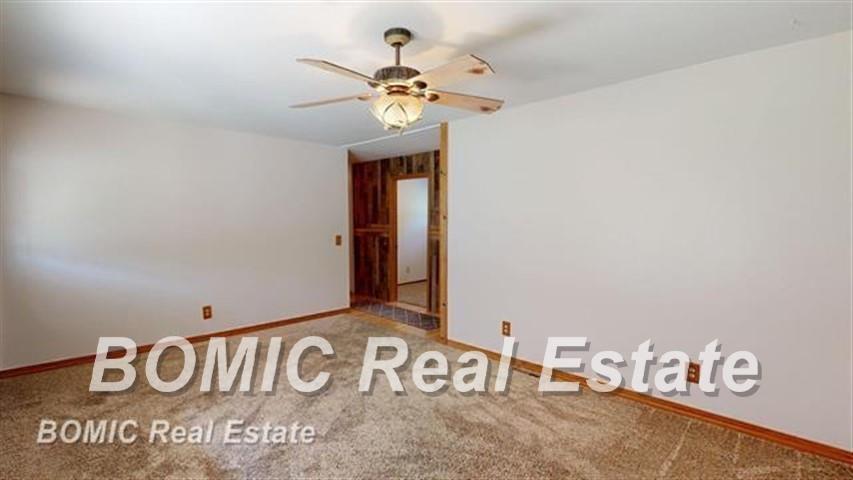 2222 Rose Island Road