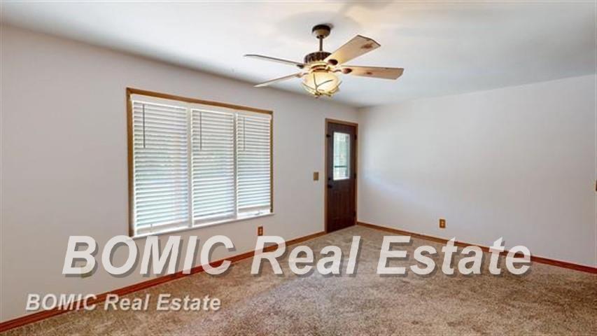 2222 Rose Island Road