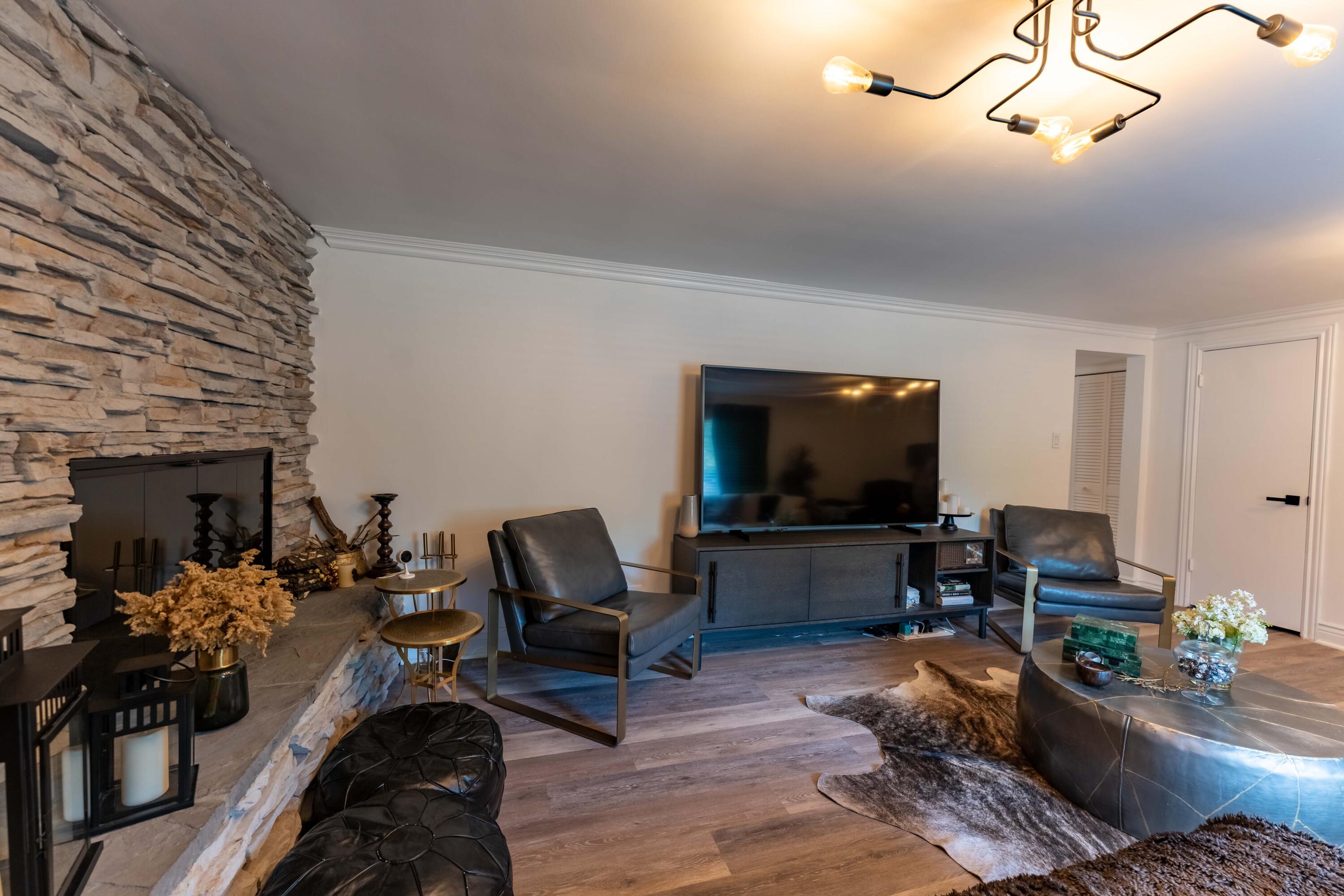 30135 Old Bedford Street