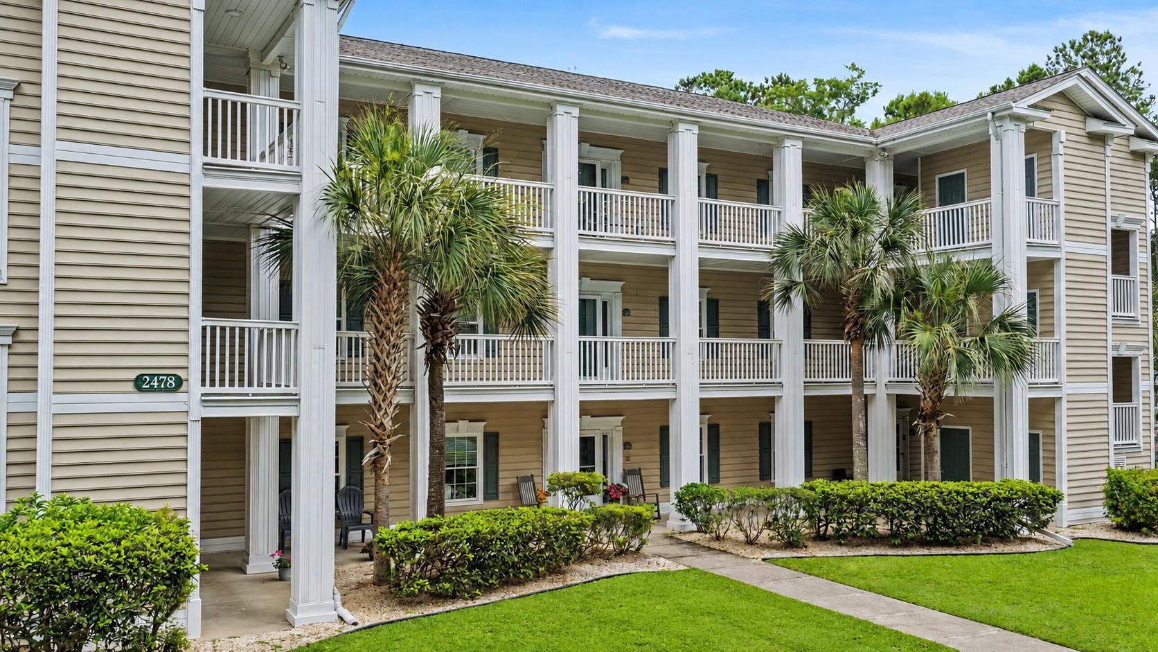 2478 Coastline Ct. Unit: 201