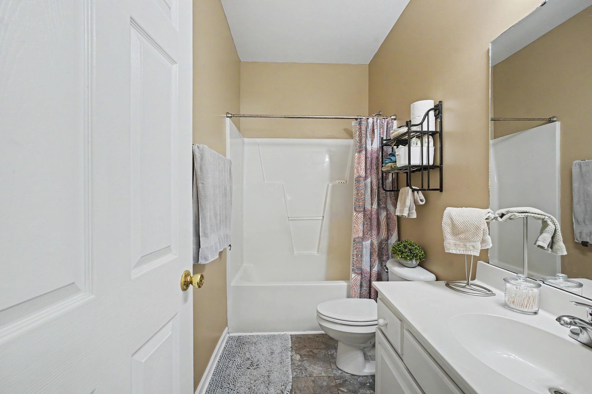 2478 Coastline Ct. Unit: 201