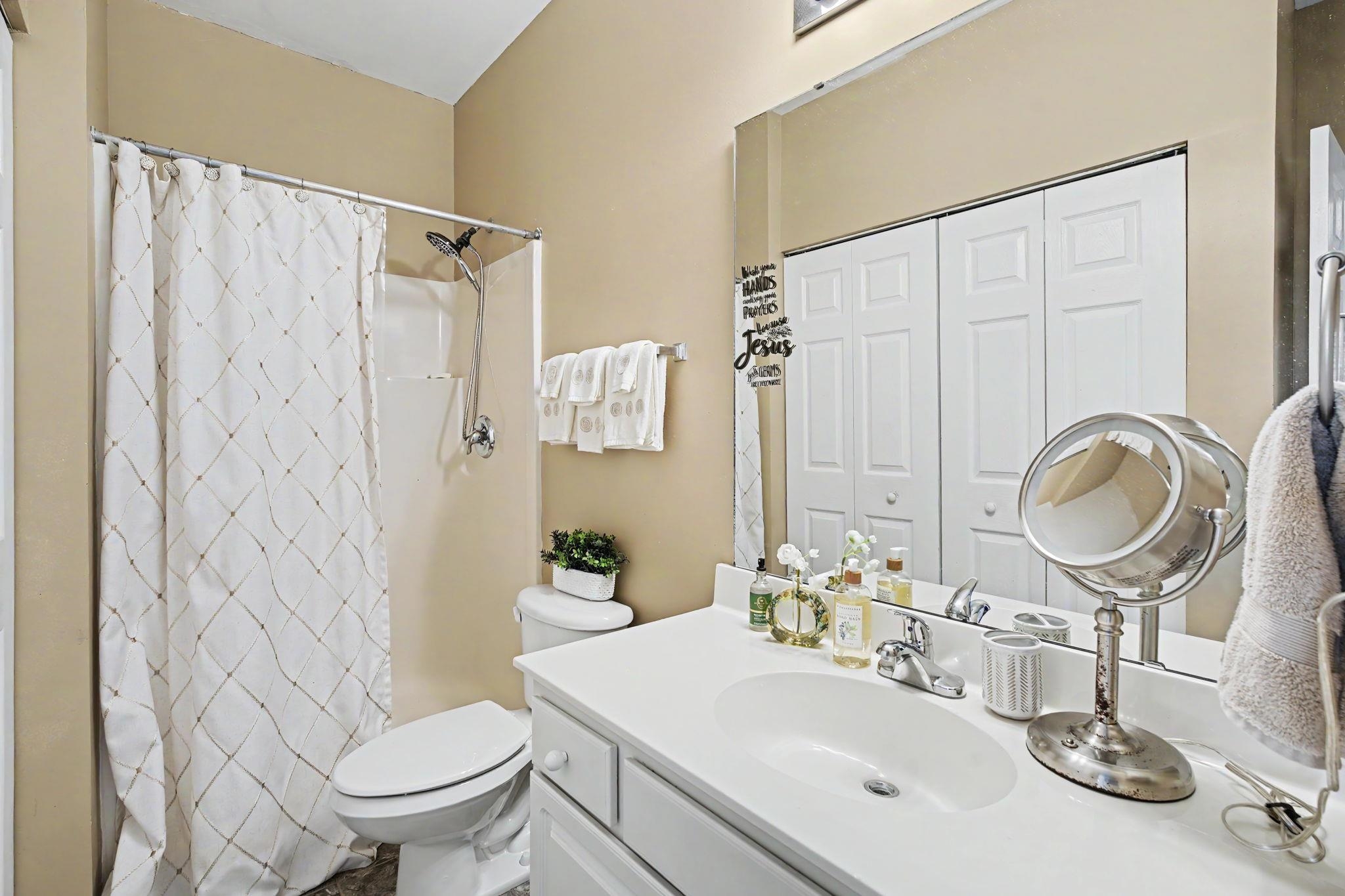 2478 Coastline Ct. Unit: 201